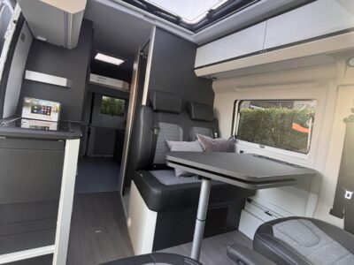 Adria Twin 640 SGX - Supreme Hubbett hinten