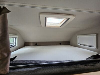 Weinsberg 600 Carahome DKG mit Klima & 6 Dreipunktgurten - ideal für den Familienurlaub